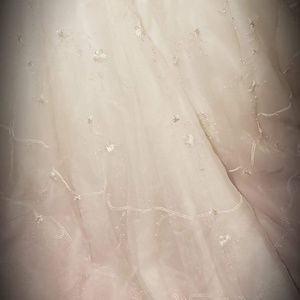 Olig Cassini Wedding Gown